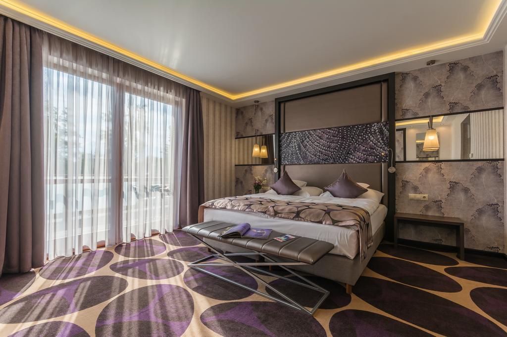 Victoria Garden Hotel Es Etterem Ньиредьхаза Номер фото